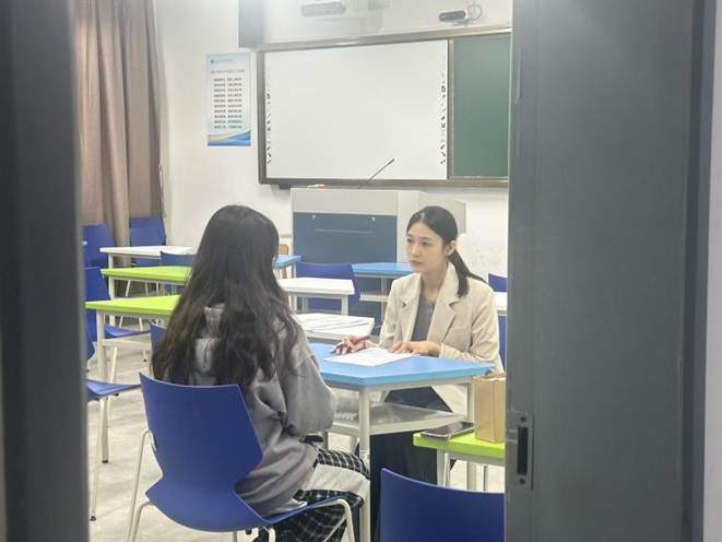 eaf296e2c3efd2402856a8be3088f3e4